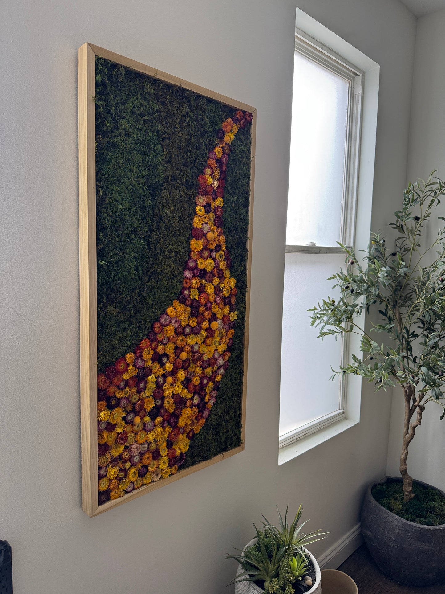 Floral Cascade Moss Art Frame