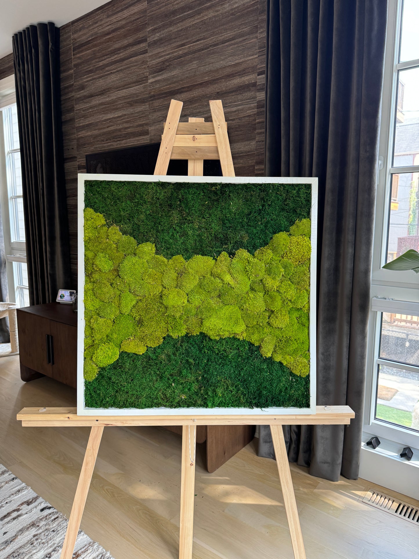 Hoppy Fields Moss Art Frame