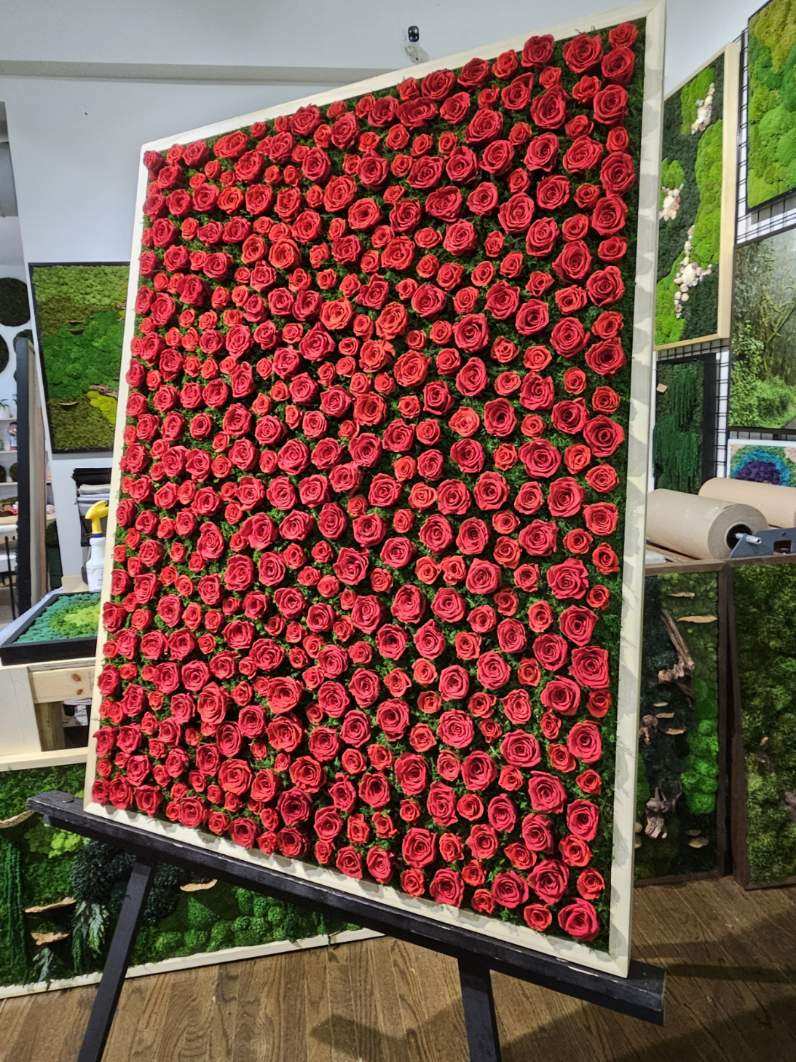 The Rose Garden Moss Art Frame